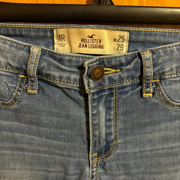 Hollister Low Rise Jean Legging Size 1R W25‎ L29 - Picture 4 of 12